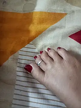 lakey91girl online show from February 12, 2026, 4:57 pm