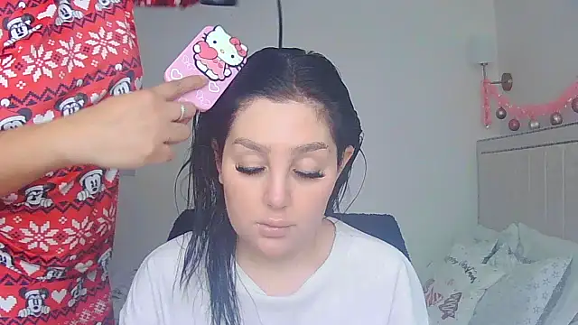 vanilla chocolate23 online show from December 16, 2025, 12:10 pm