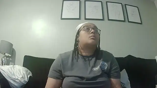 vanilla chocolate23 online show from December 19, 2025, 8:43 am