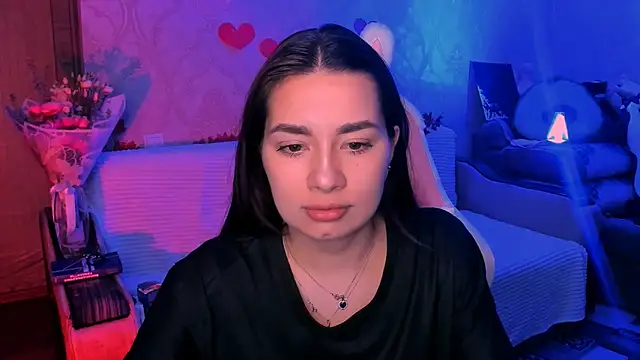 Swee Alicee online show from April 14, 2026, 6:36 pm