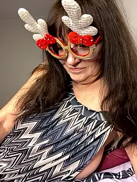 ZaraFay online show from January 14, 2026, 8:25 pm