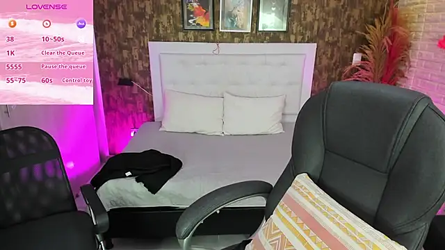 Snapshot of dulce__love69 chatting on March 21, 2025, 2:28 am dulce love69 online show from March 21, 2025, 2:28 am