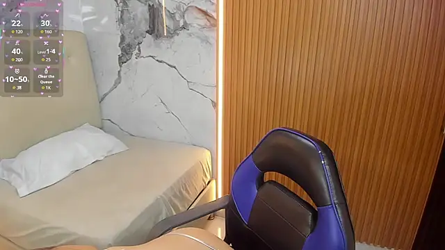 Snapshot of Alyssapark chatting on November 12, 2025, 7:13 pm Alyssapark online show from November 12, 2025, 7:13 pm