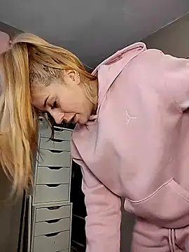 lexybabyxo online show from February 13, 2026, 12:34 pm