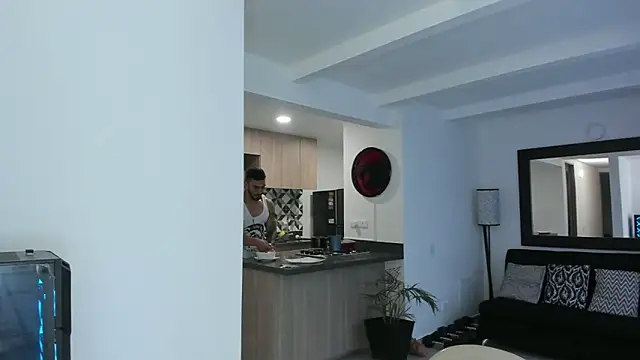 tony muscle online show from February 24, 2025, 10:36 pm