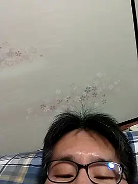 Snapshot of zzzzzabczzzzz chatting on March 22, 2025, 9:45 am zzzzzabczzzzz online show from March 22, 2025, 9:45 am