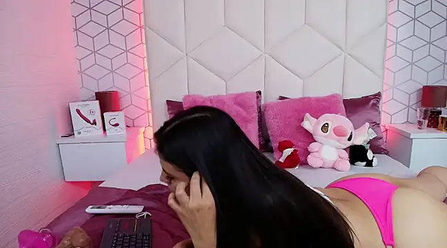 MadelineBeckert online show from February 28, 2025, 1:47 am