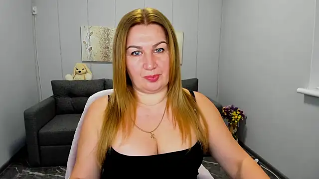 Lili Crossi online show from January 29, 2025, 6:43 am