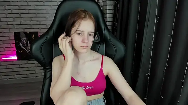 Snapshot of Tonya_Gray chatting on January 21, 2025, 1:18 am Tonya Gray online show from January 21, 2025, 1:18 am