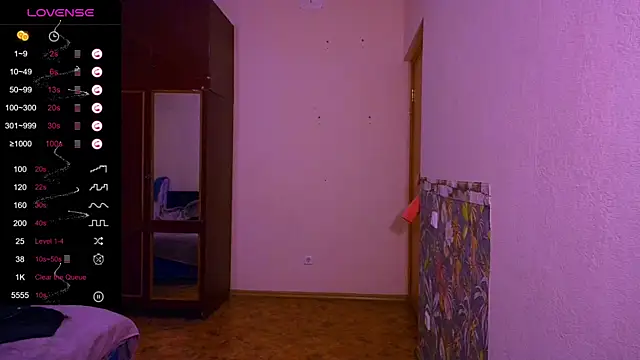 Snapshot of Chloe_strip chatting on October 17, 2025, 4:42 pm Chloe strip online show from October 17, 2025, 4:42 pm