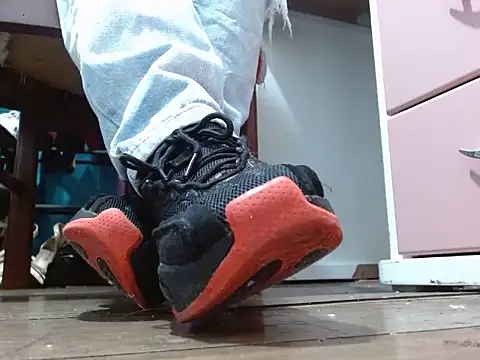 sammy goddess online show from February 25, 2026, 9:24 pm