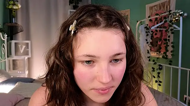 cherry lea online show from January 4, 2025, 2:56 pm