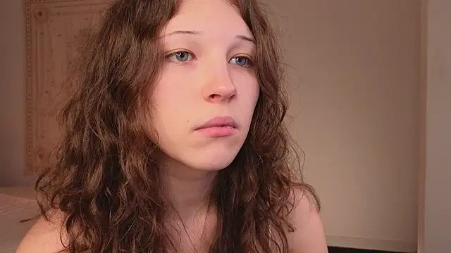 cherry lea online show from November 8, 2025, 3:45 pm