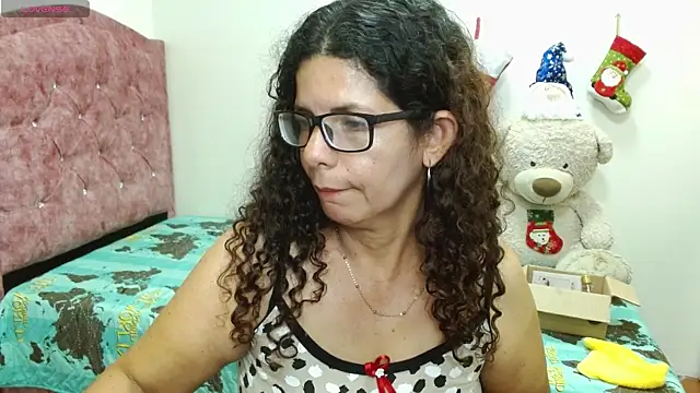Snapshot of sila_bolum chatting on December 15, 2024, 11:20 pm sila bolum online show from December 15, 2024, 11:20 pm