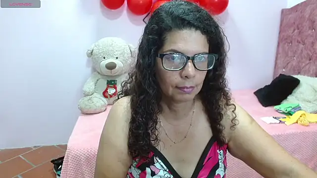 Snapshot of sila_bolum chatting on February 14, 2025, 7:33 pm sila bolum online show from February 14, 2025, 7:33 pm
