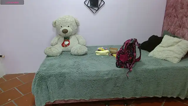 Snapshot of sila_bolum chatting on February 18, 2025, 10:36 pm sila bolum online show from February 18, 2025, 10:36 pm