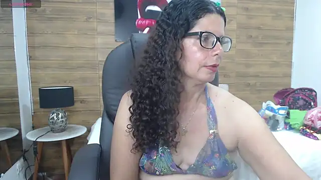 Snapshot of sila_bolum chatting on March 3, 2025, 6:22 pm sila bolum online show from March 3, 2025, 6:22 pm