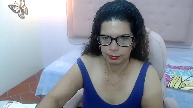 Snapshot of sila_bolum chatting on March 18, 2025, 6:04 pm sila bolum online show from March 18, 2025, 6:04 pm