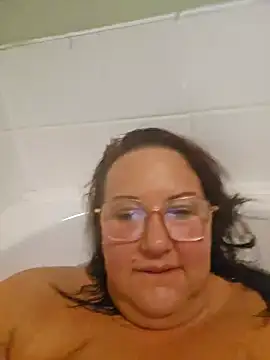 Bekahblows online show from February 19, 2025, 9:58 pm