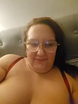 Bekahblows online show from November 3, 2025, 5:20 am