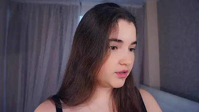 CathrynDail online show from October 9, 2025, 6:33 am