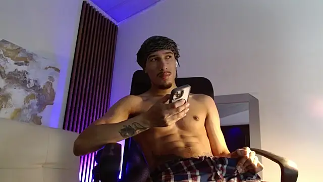 rafael stone online show from February 9, 2025, 4:04 am