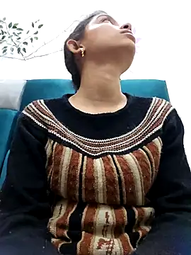 Snapshot of Aleena_Rai chatting on February 7, 2025, 7:06 pm Aleena Rai online show from February 7, 2025, 7:06 pm