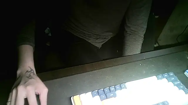 Snapshot of Ryan67533 chatting on December 14, 2024, 12:55 am Ryan67533 online show from December 14, 2024, 12:55 am