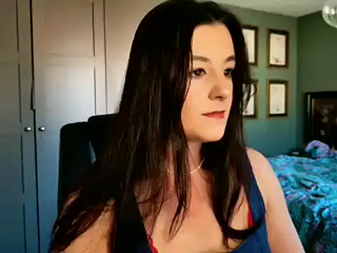 flatwhite0 online show from March 20, 2025, 9:26 am