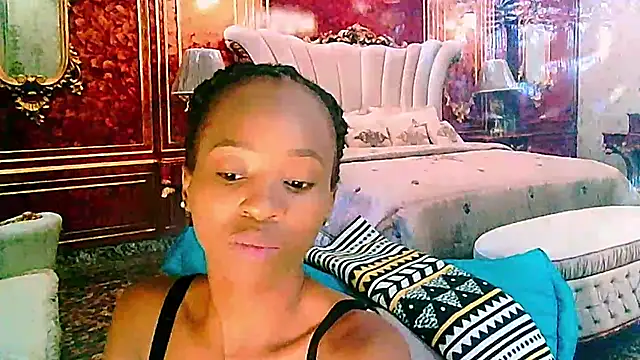 EbonyCreamy69 online show from December 16, 2024, 6:16 pm