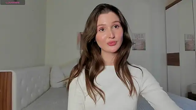 Snapshot of tender_babyy chatting on February 5, 2025, 2:05 pm tender babyy online show from February 5, 2025, 2:05 pm