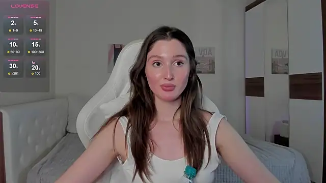 Snapshot of tender_babyy chatting on February 9, 2025, 7:41 pm tender babyy online show from February 9, 2025, 7:41 pm