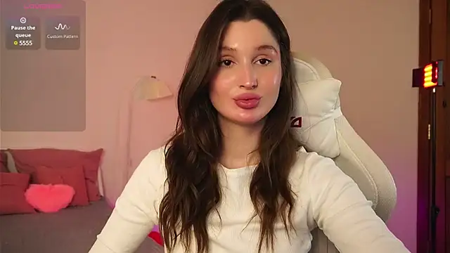 Snapshot of tender_babyy chatting on February 27, 2025, 7:44 am tender babyy online show from February 27, 2025, 7:44 am