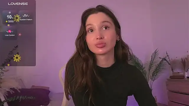 tender babyy online show from November 5, 2025, 12:38 pm