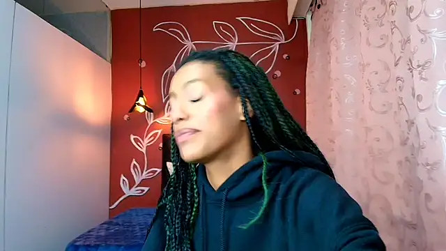 Zia Green online show from January 15, 2025, 12:04 pm