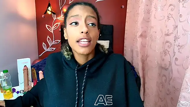 Zia Green online show from January 30, 2025, 3:19 pm