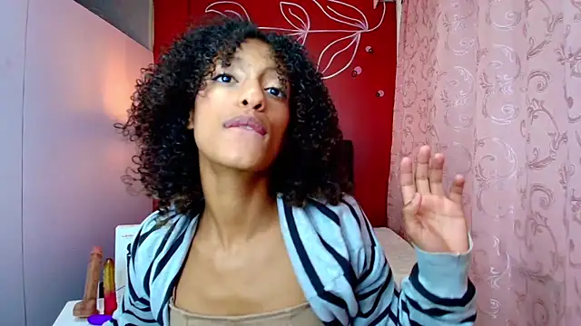 Zia Green online show from February 24, 2025, 3:31 pm