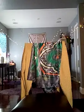 Snapshot of ebonycatlisaaaalime chatting on January 20, 2025, 1:32 pm ebonycatlisaaaalime online show from January 20, 2025, 1:32 pm