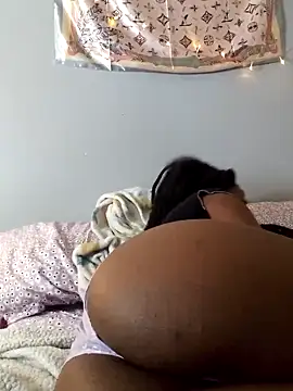 Snapshot of ebonycatlisaaaalime chatting on February 1, 2025, 6:40 pm ebonycatlisaaaalime online show from February 1, 2025, 6:40 pm