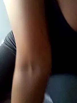 Snapshot of ebonycatlisaaaalime chatting on February 27, 2025, 3:48 pm ebonycatlisaaaalime online show from February 27, 2025, 3:48 pm