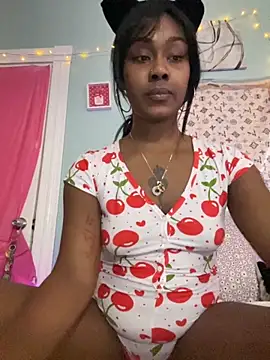 Snapshot of ebonycatlisaaaalime chatting on September 30, 2025, 1:05 pm ebonycatlisaaaalime online show from September 30, 2025, 1:05 pm