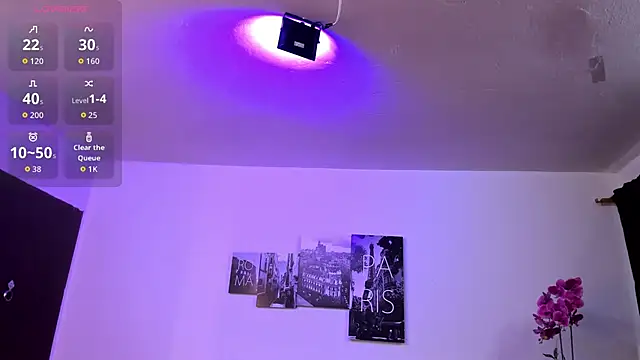 Amy Kiitty  online show from October 31, 2025, 12:50 pm