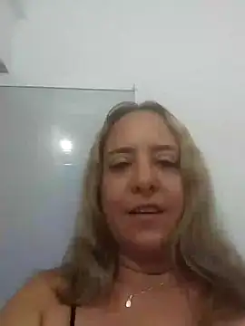 Snapshot of Iivana_19 chatting on February 11, 2025, 3:50 am Iivana 19 online show from February 11, 2025, 3:50 am