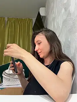 viviandaimond1 online show from June 11, 2026, 7:12 pm