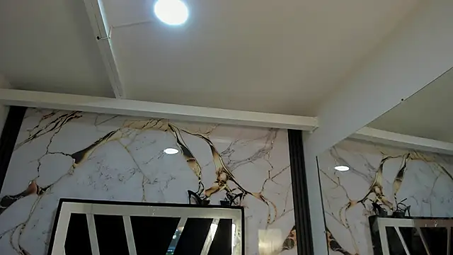 KarinaSimonz online show from November 8, 2025, 7:45 pm