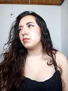 Emi chik online show from December 6, 2024, 1:18 am