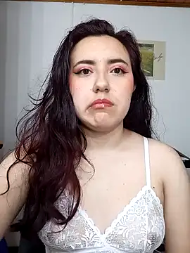 Emi chik online show from January 19, 2025, 11:01 am