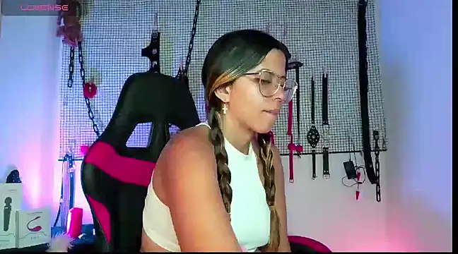 Megaan Greey online show from December 9, 2024, 11:56 pm