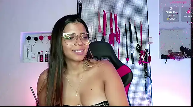 Megaan Greey online show from January 13, 2025, 2:39 am