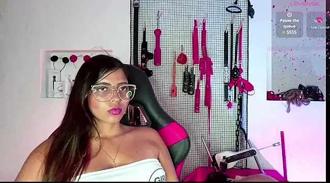 Megaan Greey online show from February 7, 2025, 9:15 pm